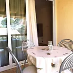 Apartamento With Swimming Pool Banjol, Rab - 11382 *