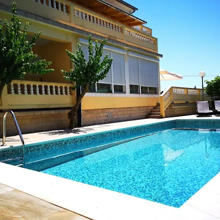 Apartments With A Swimming Pool Banjol, Rab - 11382
