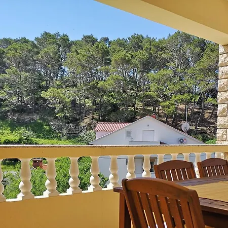 Апартаменты With Swimming Pool Banjol, Rab - 11382 Банёл