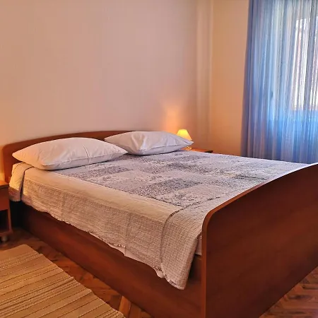 Апартаменты With Swimming Pool Banjol, Rab - 11382
