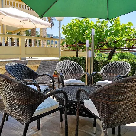 Apartman With A Swimming Pool Banjol, Rab - 11382 Banjol