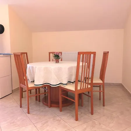 With A Swimming Pool Banjol, Rab - 11382 Apartman