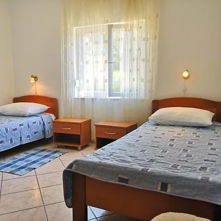 With A Swimming Pool Banjol, Rab - 11382 Apartman Banjol