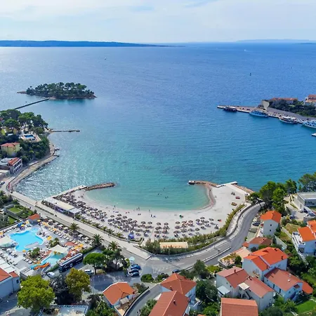 Apartments With Swimming Pool Banjol, Rab - 11382