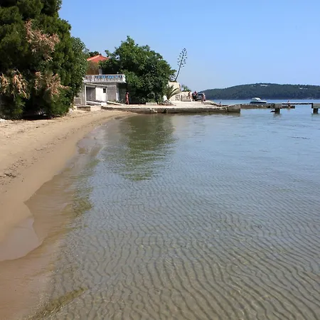 Apartman With Swimming Pool Banjol, Rab - 11382 *